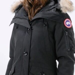 Well Used Montebello Canada Goose Down Winter Coat